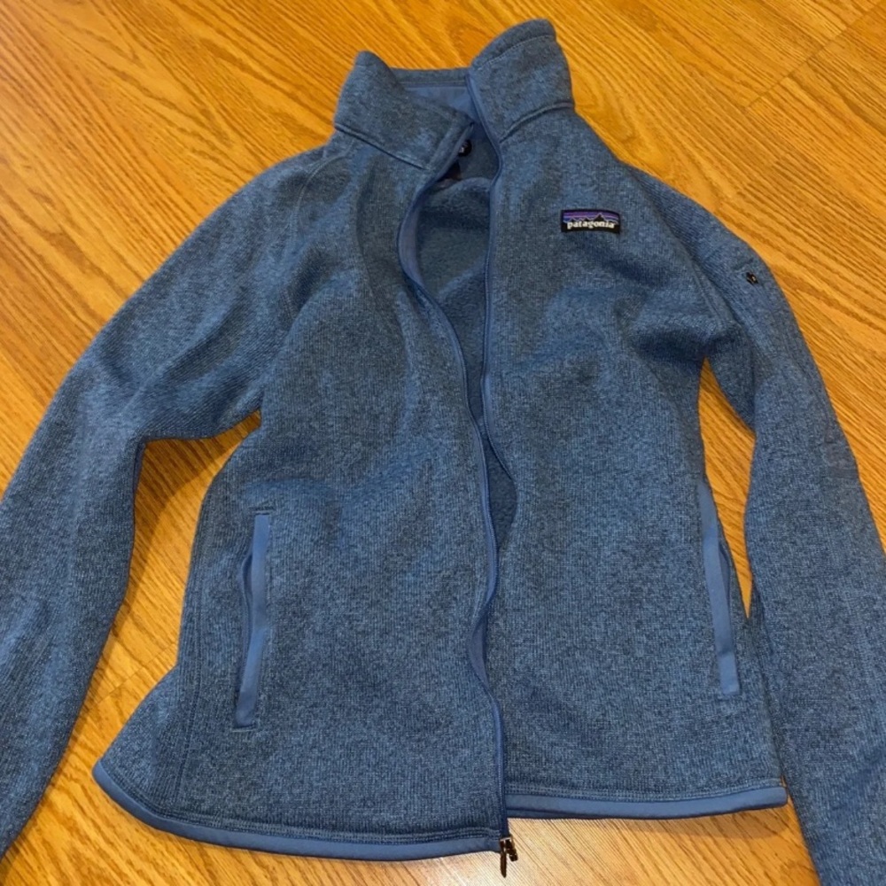 Patagonia woman’s sweater fleece,